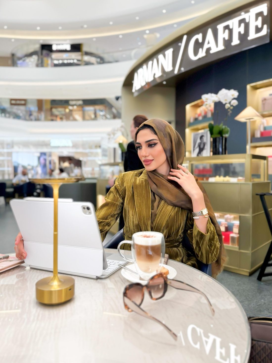 دورة بوابة المال والبزنس